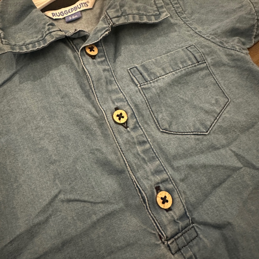 Blue Baby Boy Soft Denim Rugged Butts Romper NWOT 3-6m 3m 6m - Picture 5 of 6
